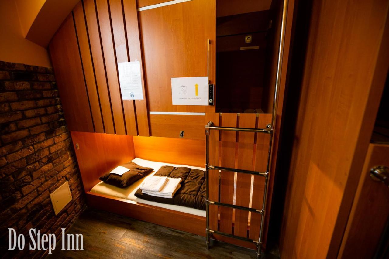 Do Step Inn Central - Self-Service-Hostel Wien Eksteriør bilde