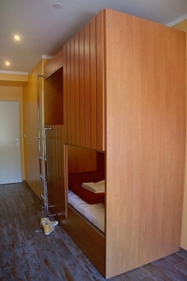 Do Step Inn Central - Self-Service-Hostel Wien Eksteriør bilde