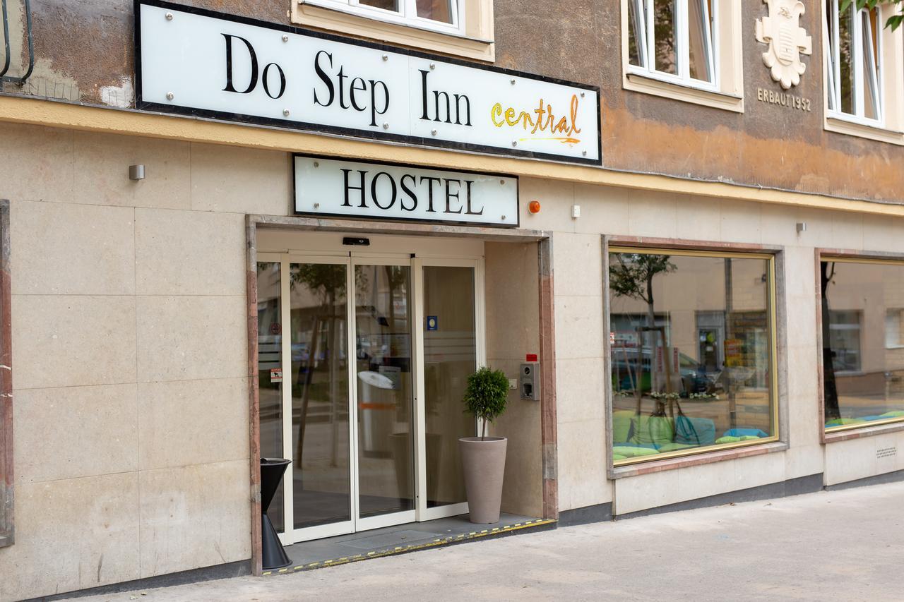 Do Step Inn Central - Self-Service-Hostel Wien Eksteriør bilde